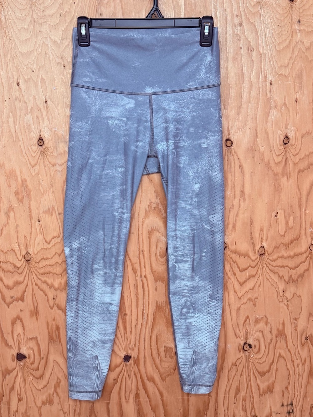 WITH Wear It To Heart Grey Metallic Textured High-Waisted Leggings Size M